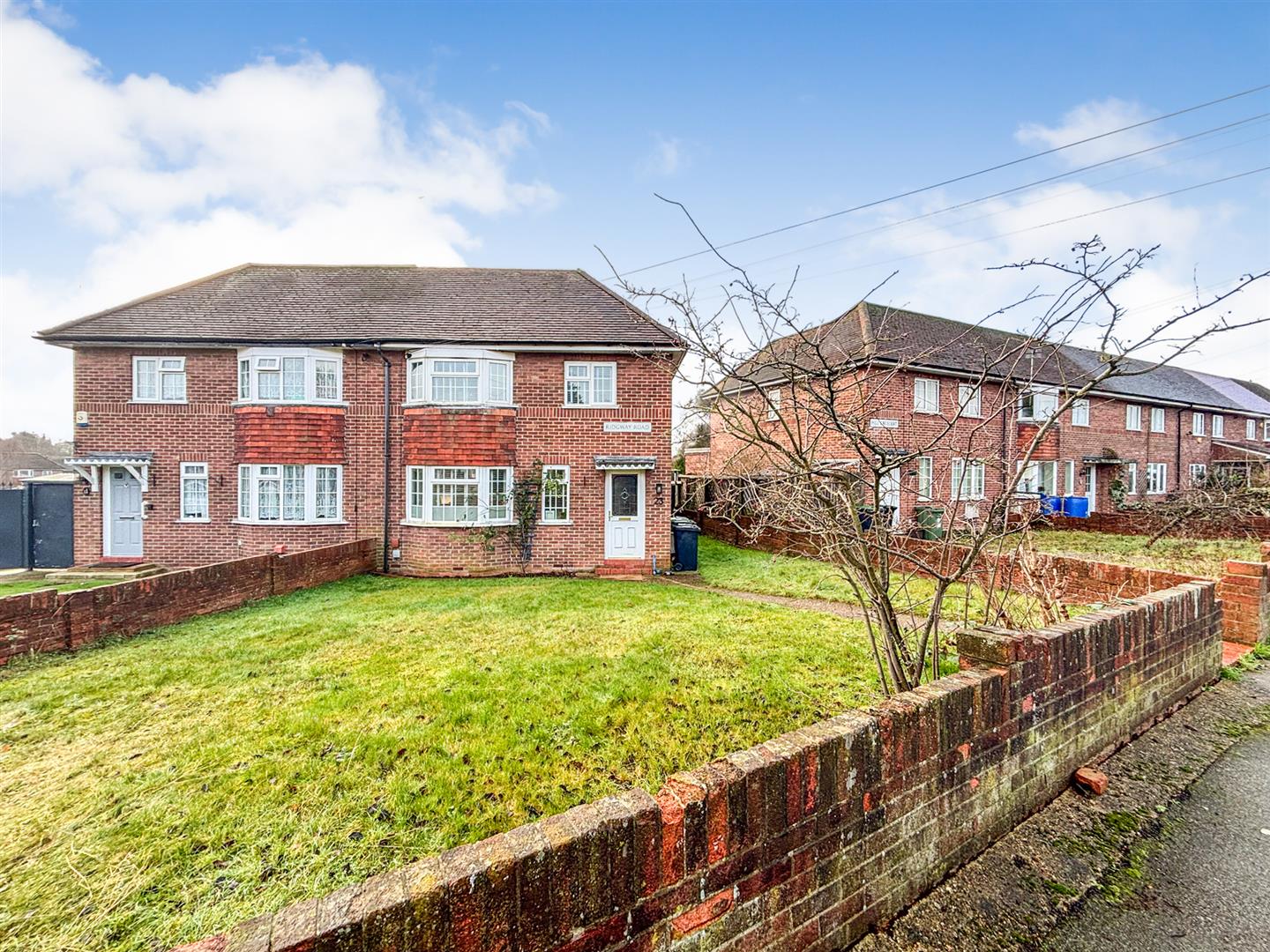 3 bed property in Ridgway Road, Bedford